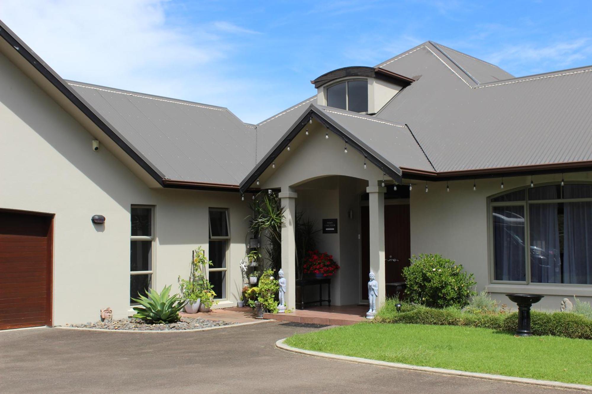 Mclaren Lake View Tauranga Exterior photo
