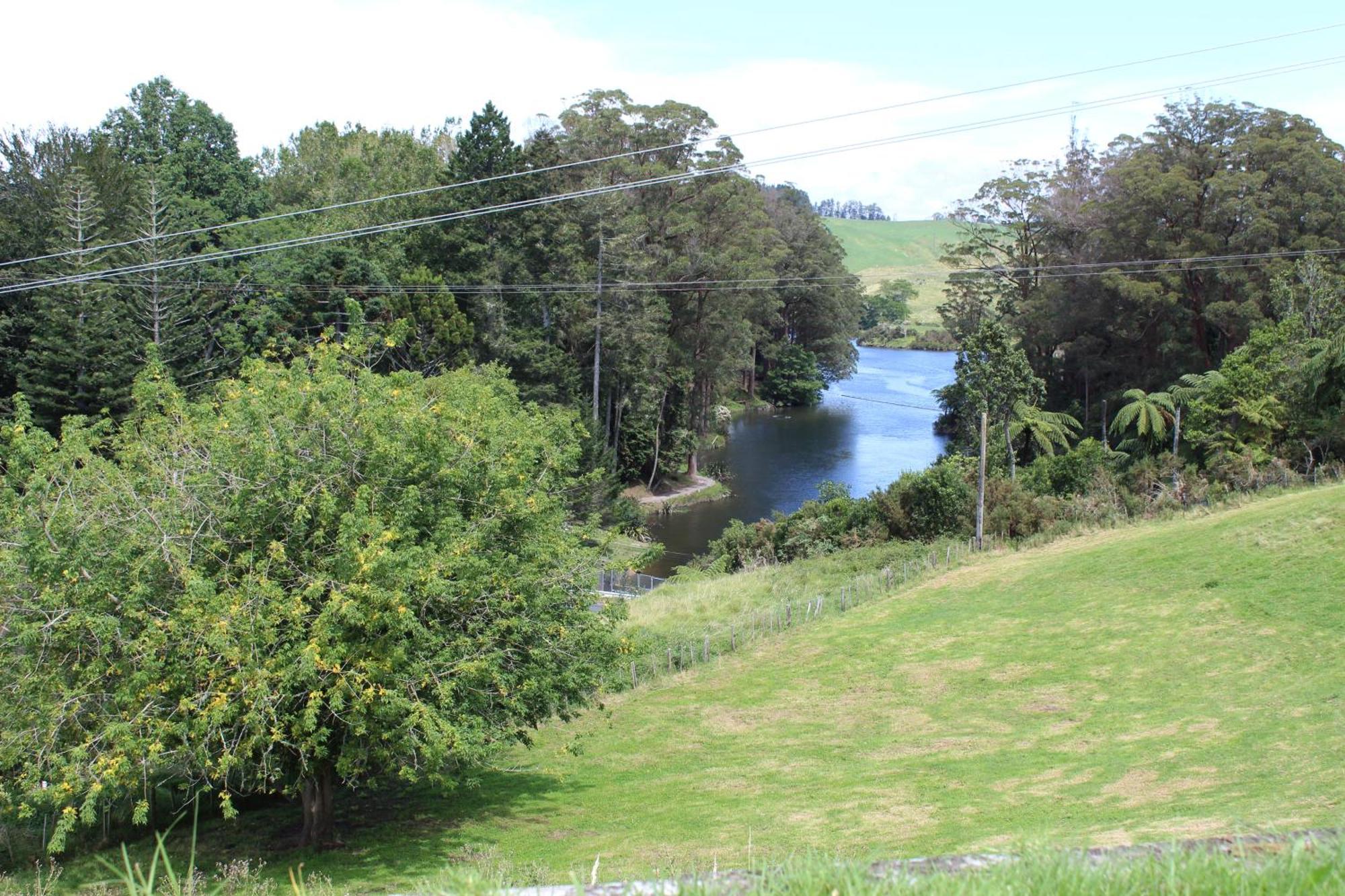 Mclaren Lake View Tauranga Exterior photo