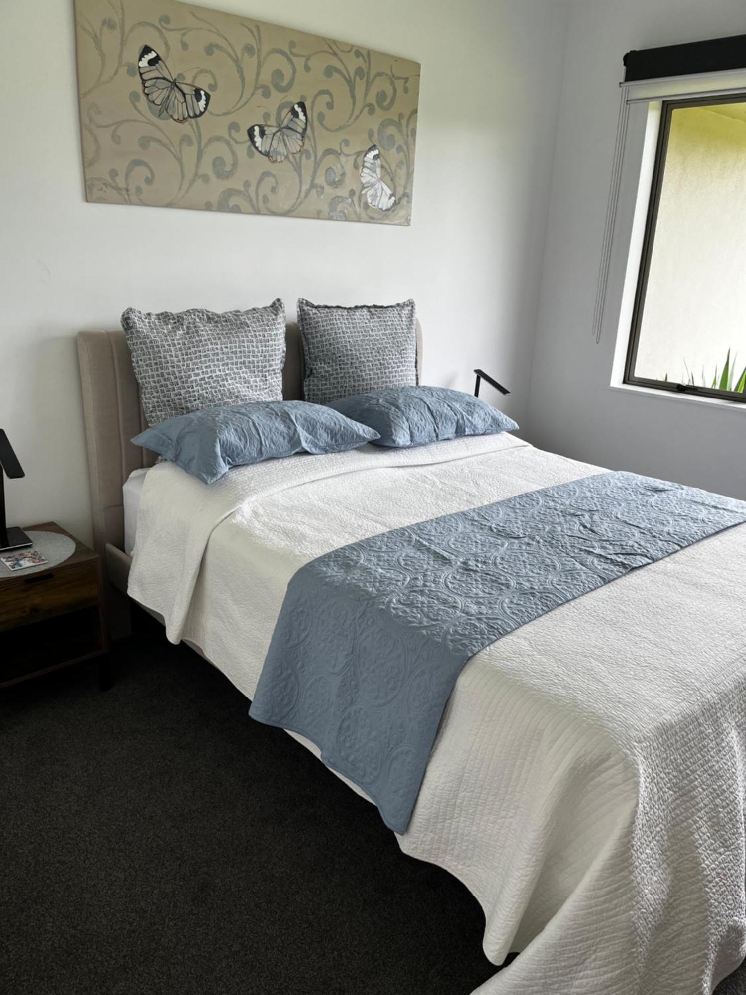 Mclaren Lake View Tauranga Exterior photo
