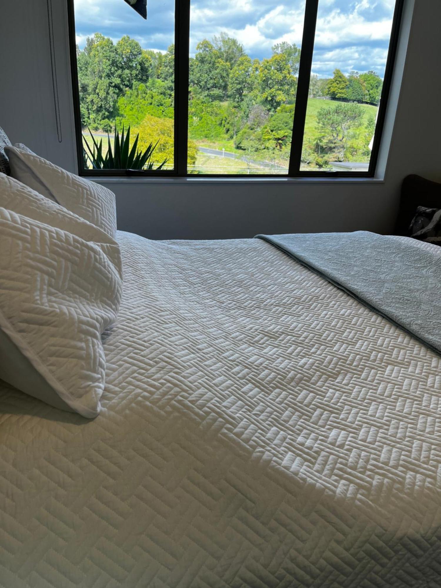 Mclaren Lake View Tauranga Exterior photo
