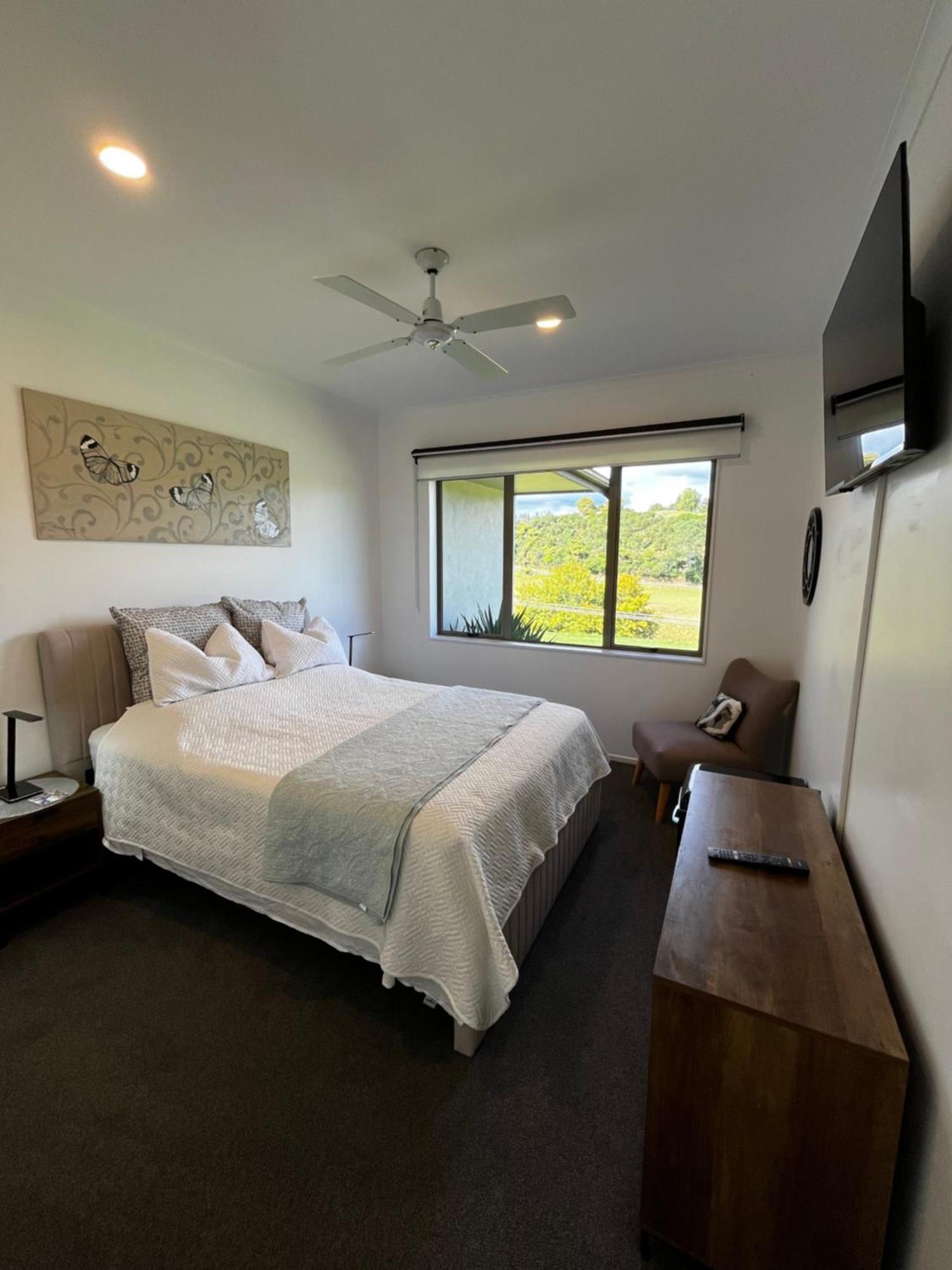 Mclaren Lake View Tauranga Exterior photo